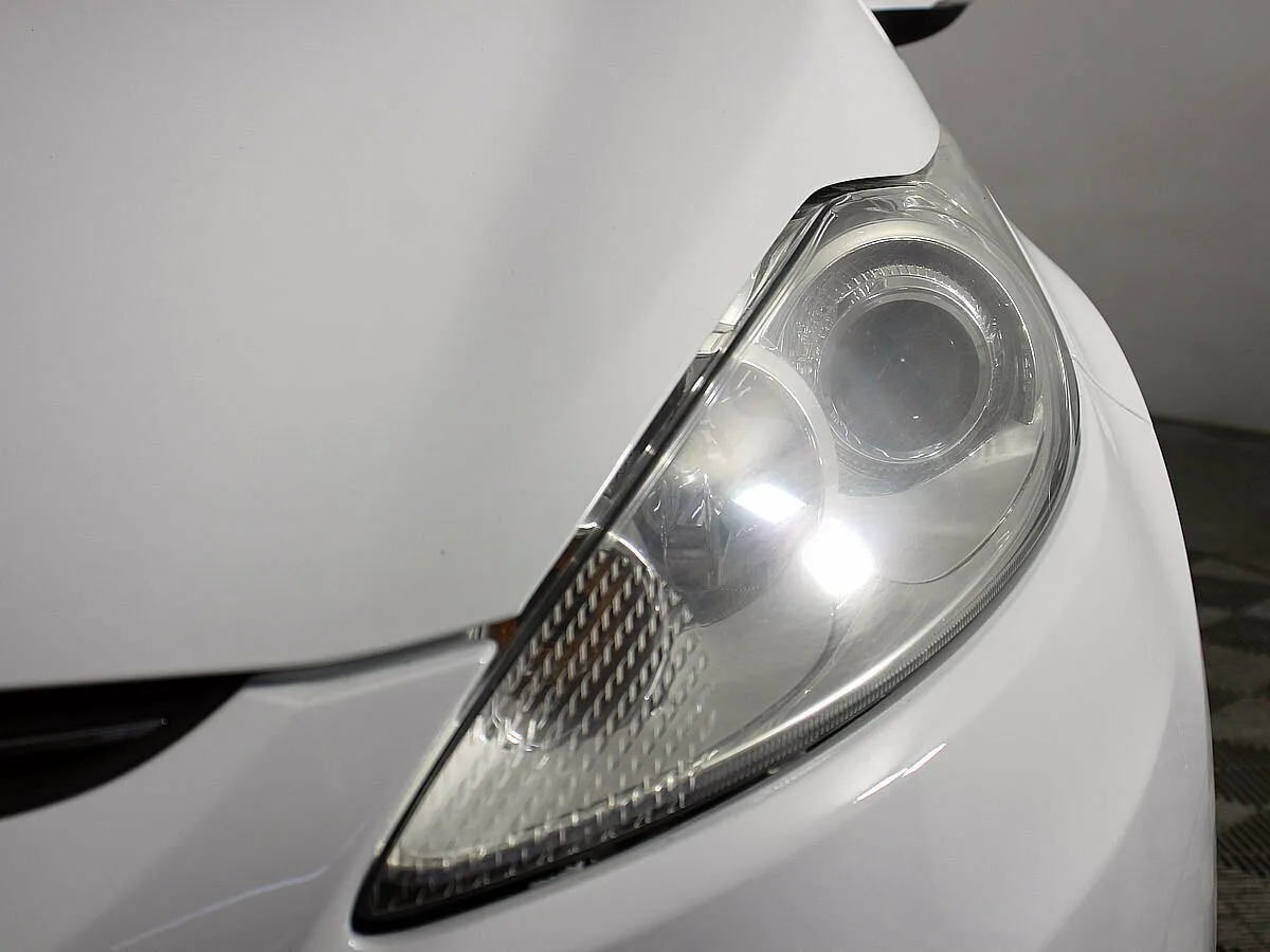 Ford Fiesta Mk6 · Titanium — фото 5