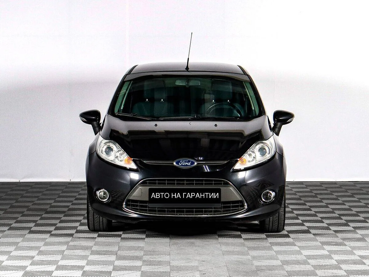 Ford Fiesta Mk6 · Titanium — фото 2