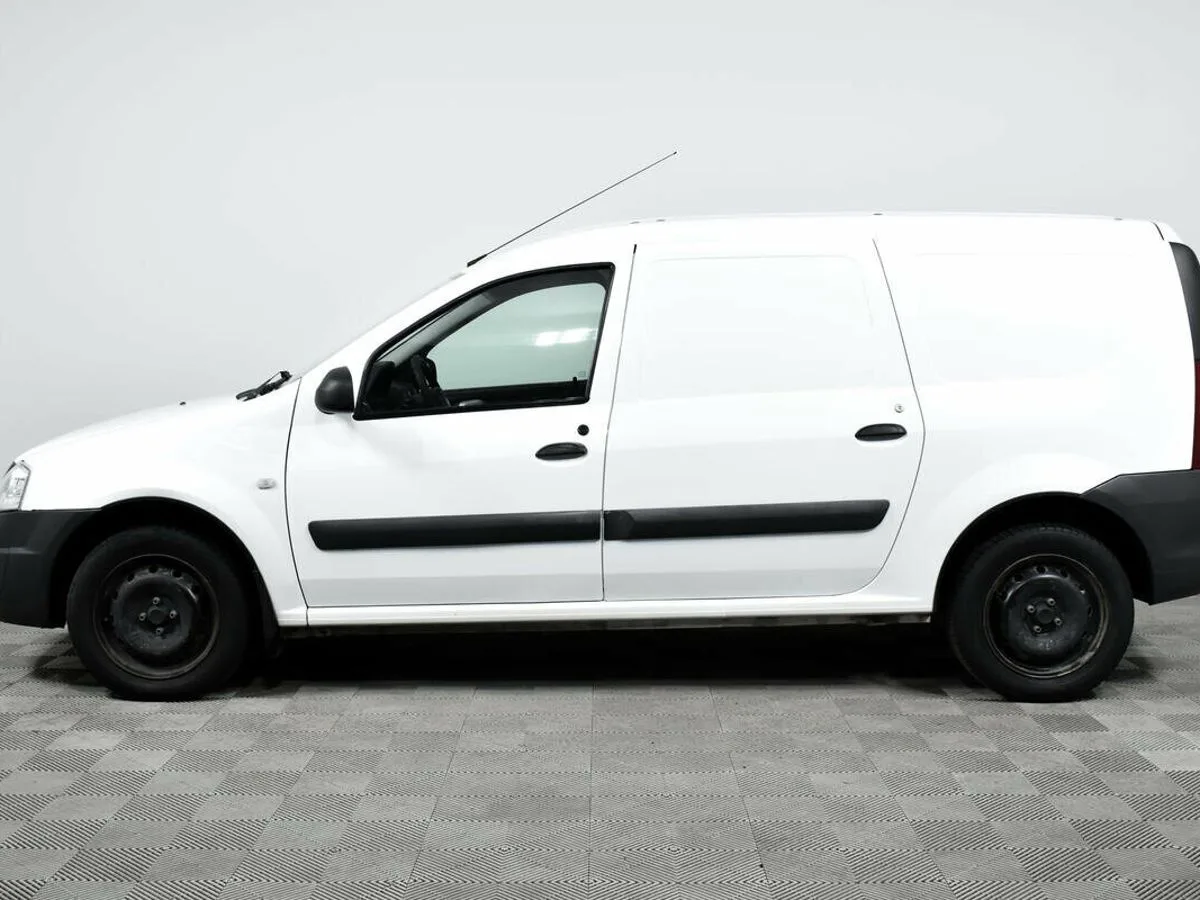 Lada (ВАЗ) Largus I · Standard (5 мест) — фото 3