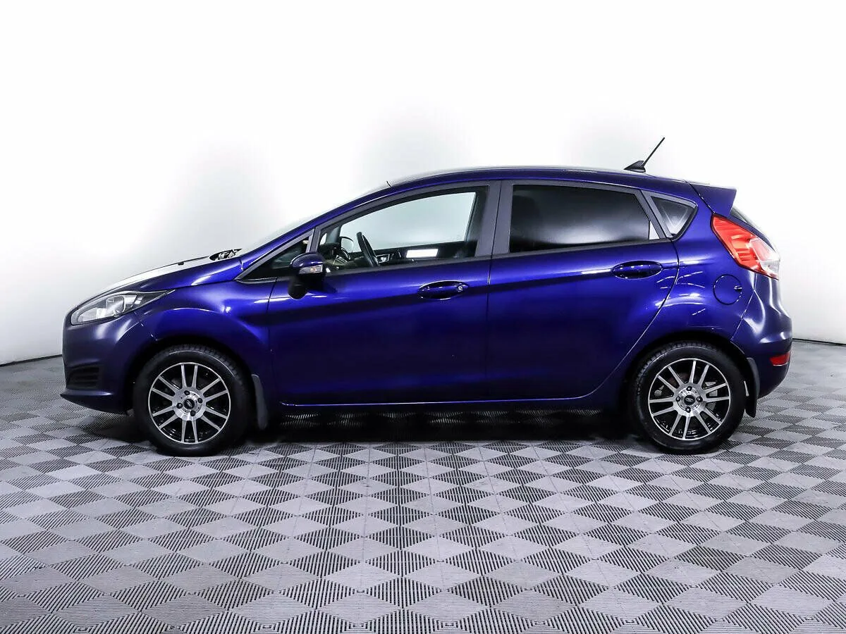 Ford Fiesta Mk6 Рестайлинг · Trend — фото 3