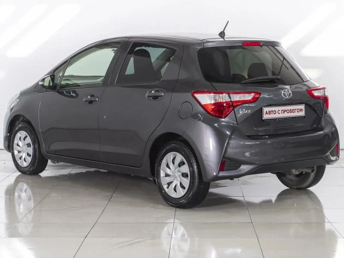 Toyota Vitz III (XP130) Рестайлинг 2 — фото 2