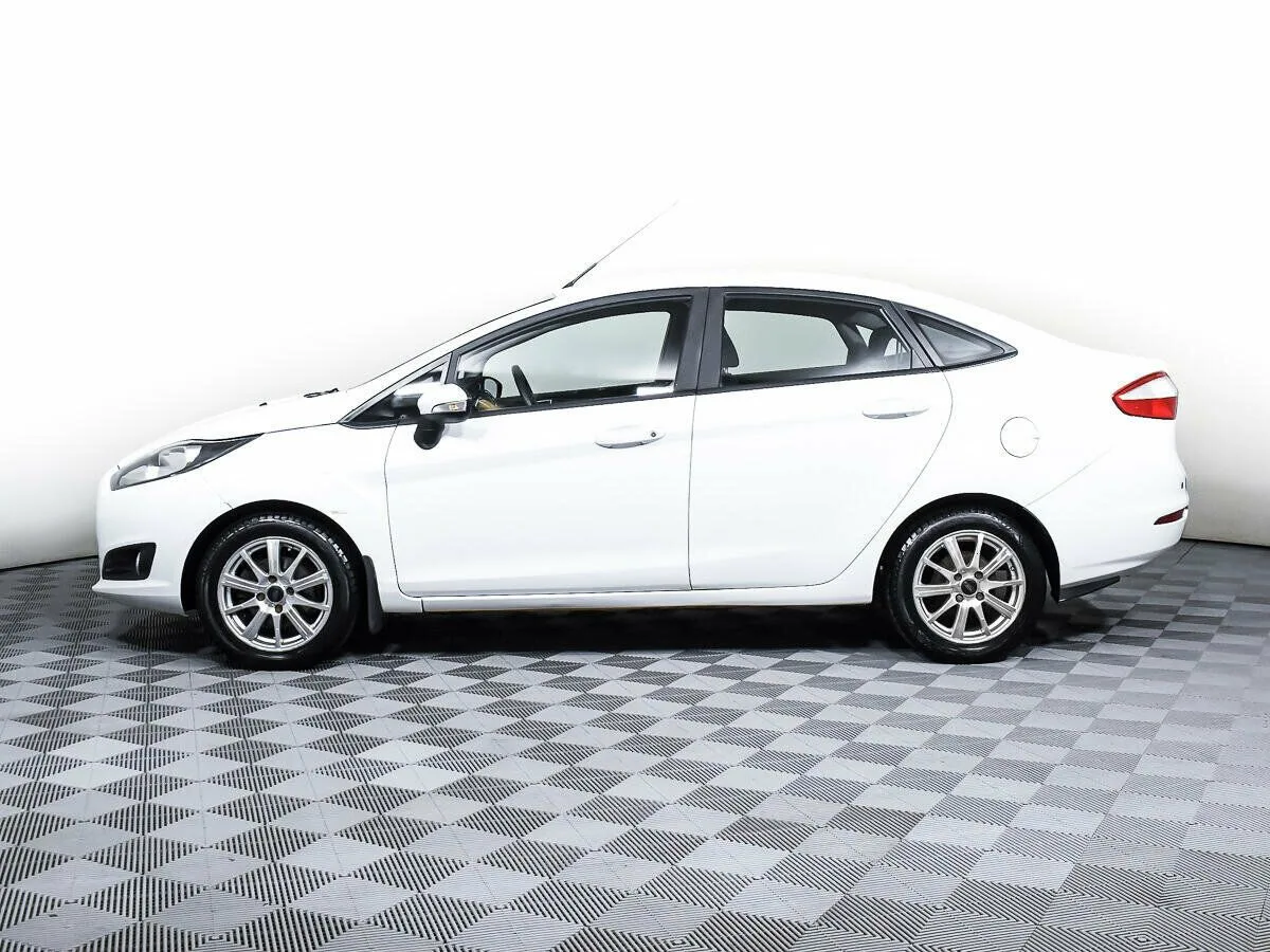 Ford Fiesta Mk6 Рестайлинг · Trend — фото 3