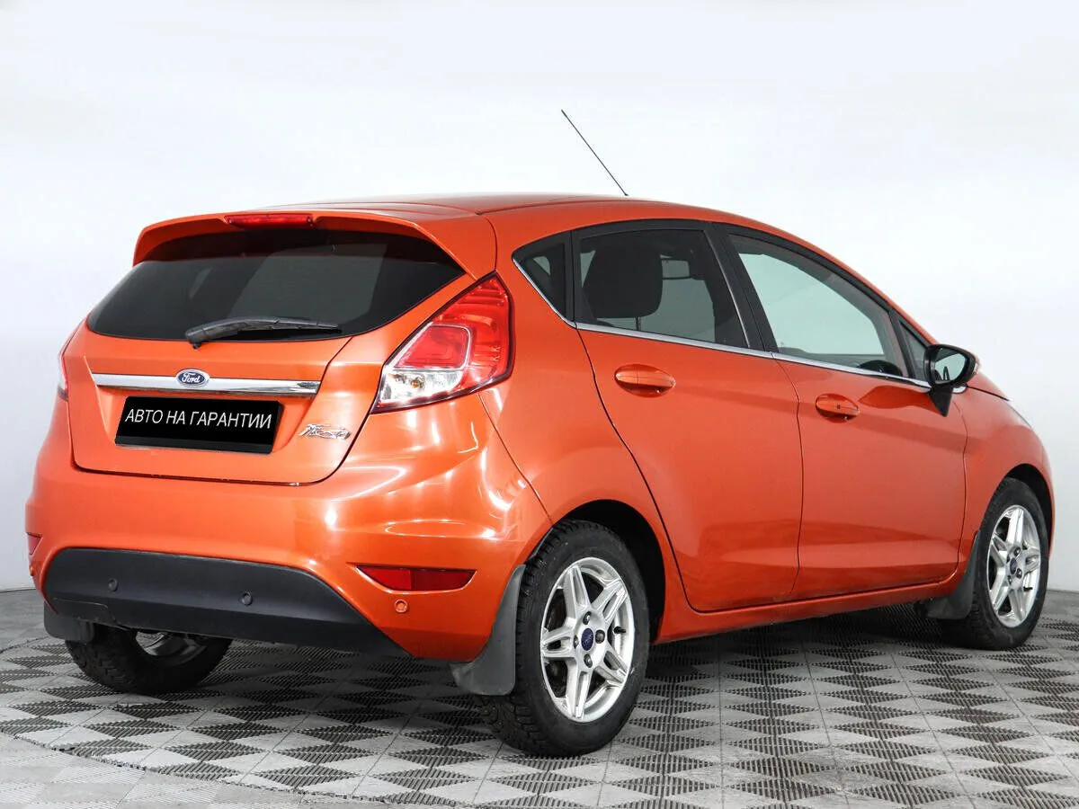 Ford Fiesta Mk6 Рестайлинг · Titanium — фото 3