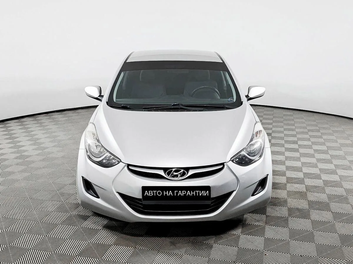 Hyundai Elantra V (MD) · Base — фото 2
