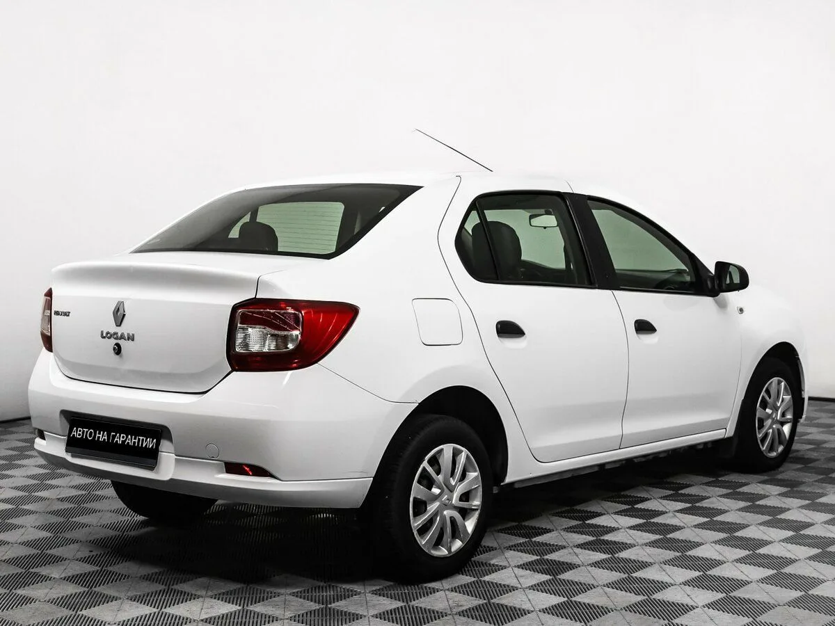 Renault Logan II Рестайлинг · Drive — фото 3