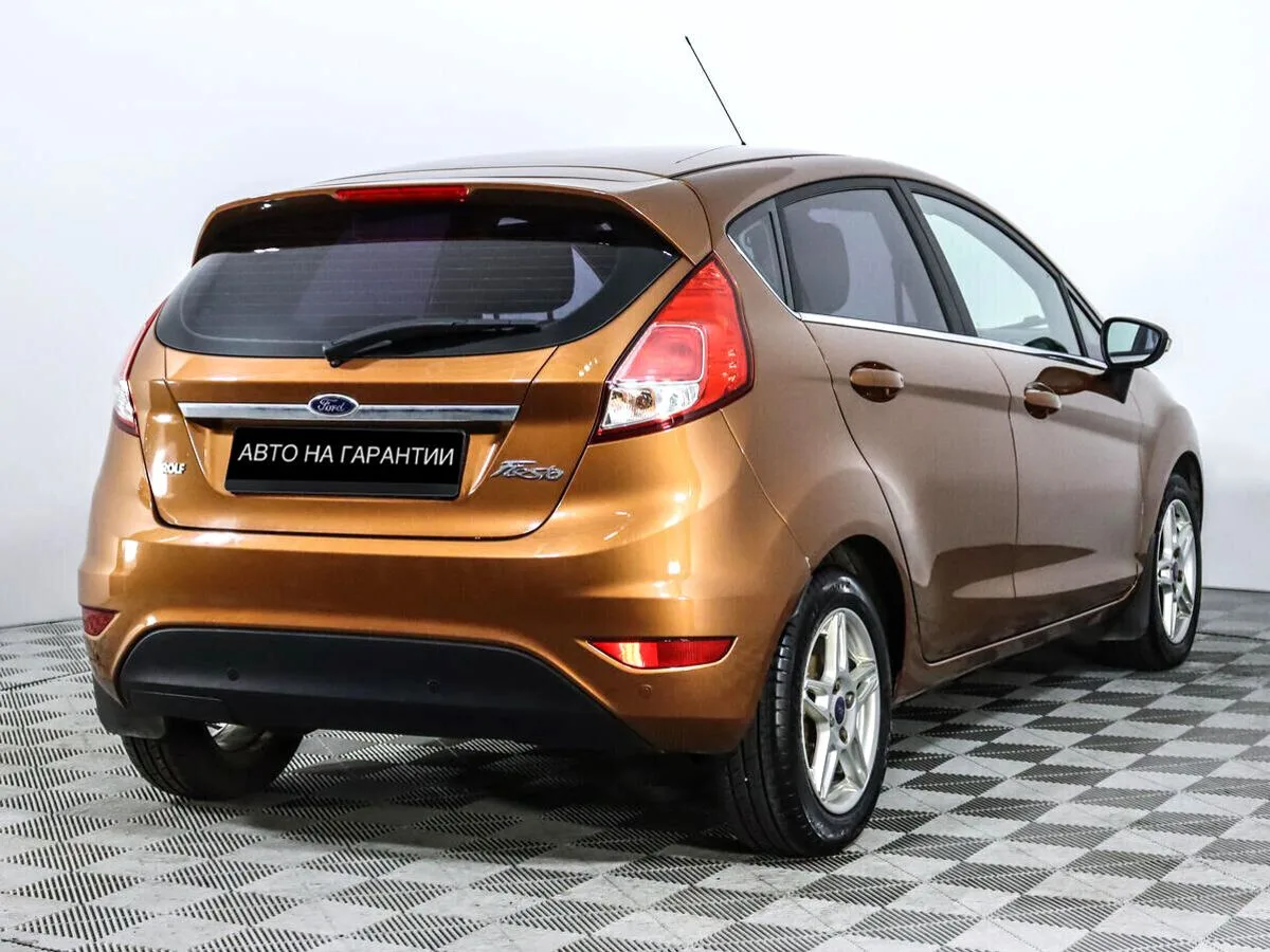 Ford Fiesta Mk6 Рестайлинг · Titanium — фото 3