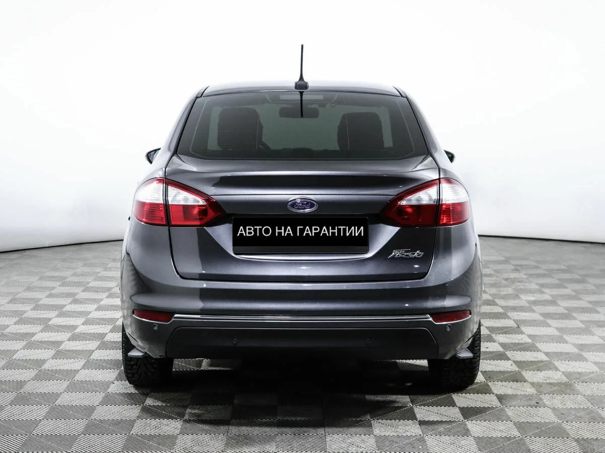 Ford Fiesta Mk6 Рестайлинг · Titanium — фото 4