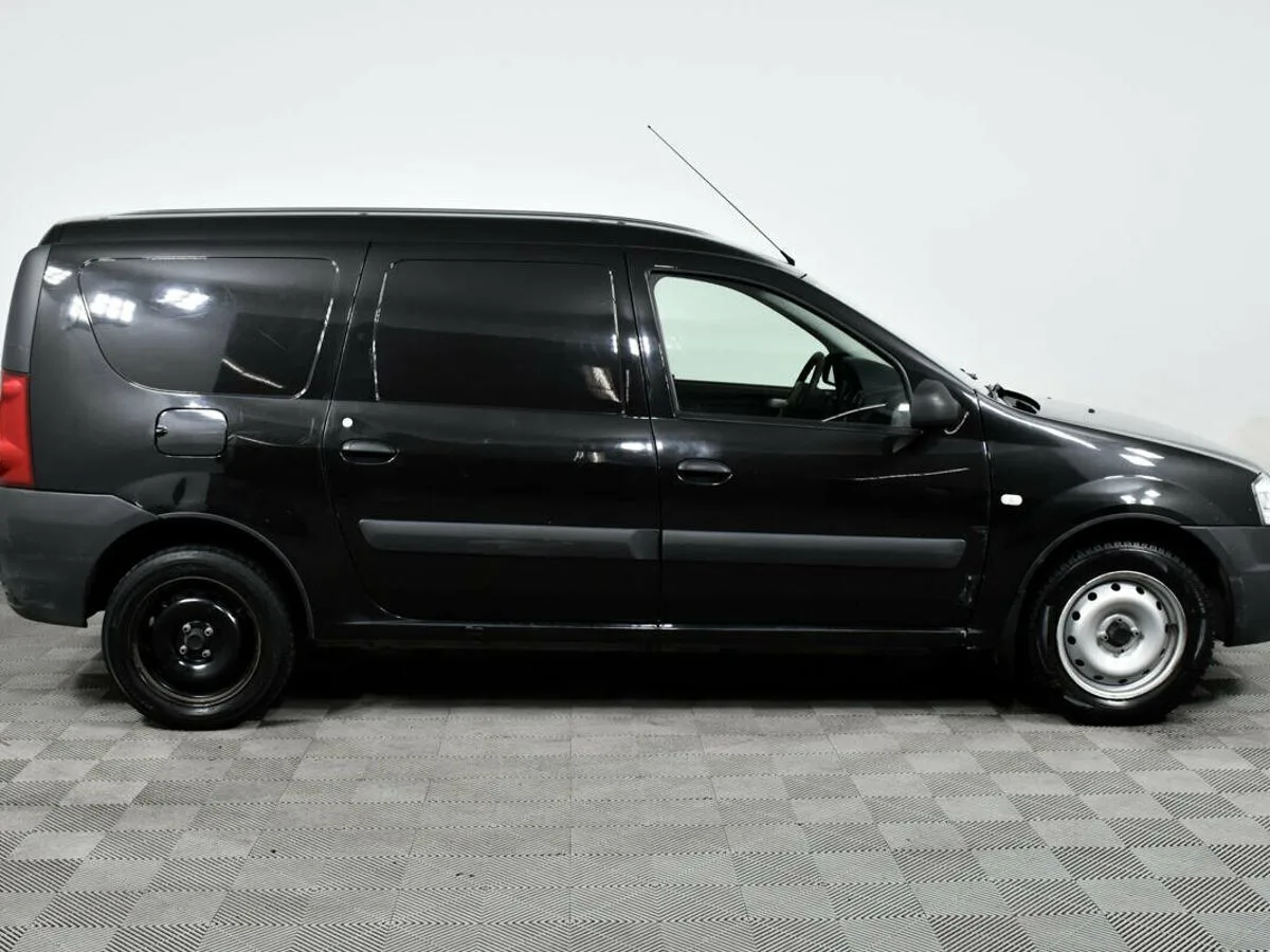 Lada (ВАЗ) Largus I · Standard (5 мест) — фото 4
