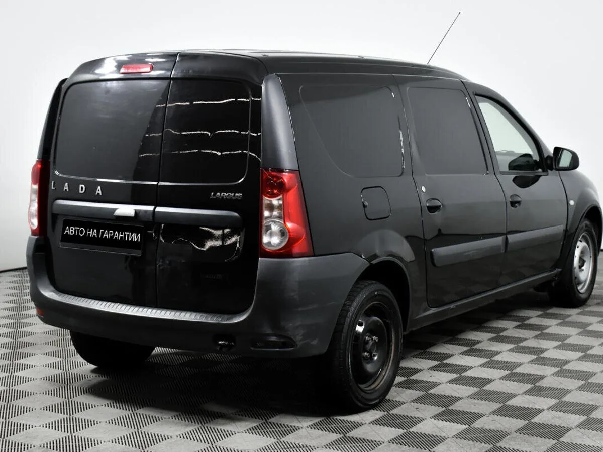 Lada (ВАЗ) Largus I · Standard (5 мест) — фото 5
