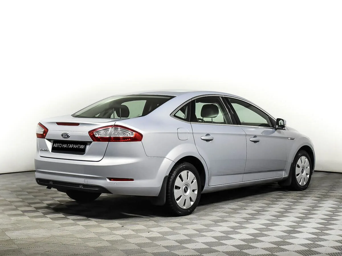 Ford Mondeo IV Рестайлинг · Ghia — фото 4