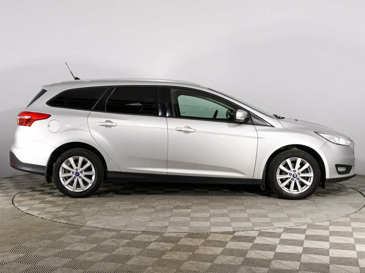 Ford Focus III Рестайлинг · Trend — фото 4