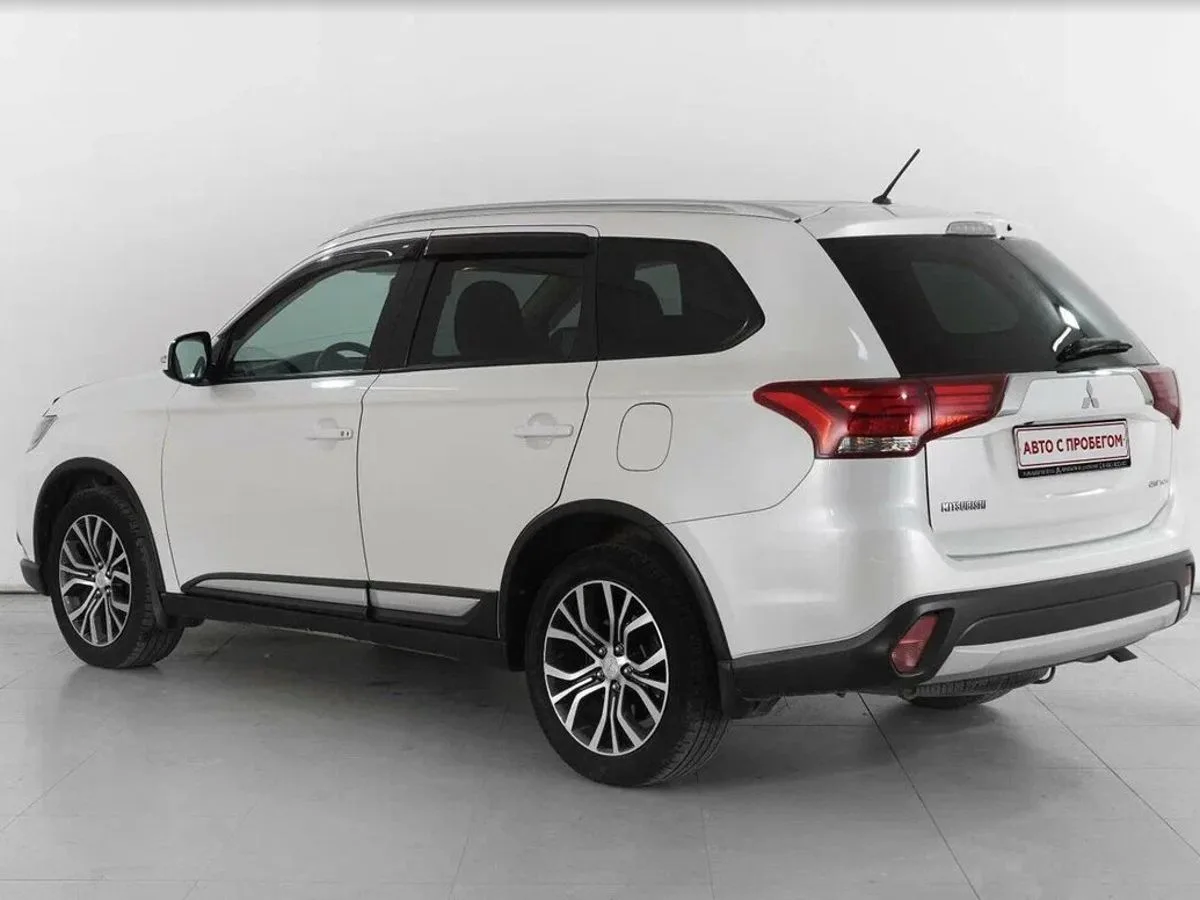 Mitsubishi Outlander III Рестайлинг 2 · Ultimate — фото 2