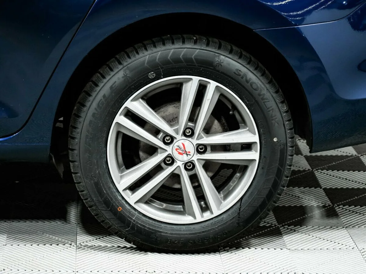 Skoda Rapid I — фото 5