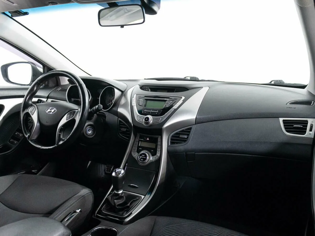 Hyundai Elantra V (MD) · Comfort — фото 5