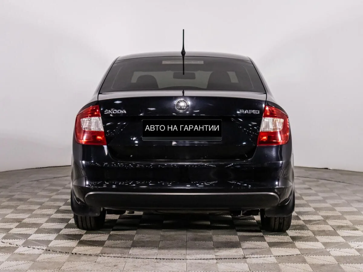 Skoda Rapid I — фото 4