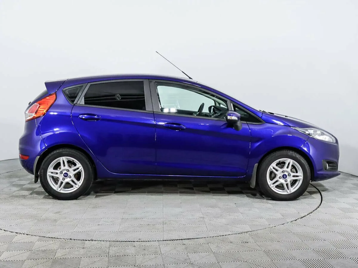 Ford Fiesta Mk6 Рестайлинг · Trend — фото 4