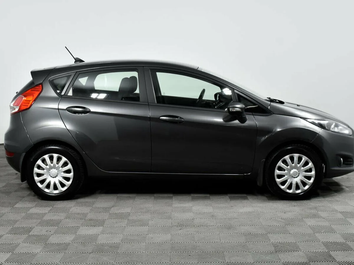 Ford Fiesta Mk6 Рестайлинг · Trend — фото 4