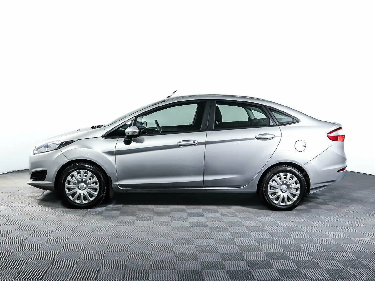 Ford Fiesta Mk6 Рестайлинг · Trend — фото 3