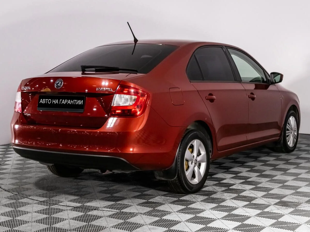Skoda Rapid I — фото 3