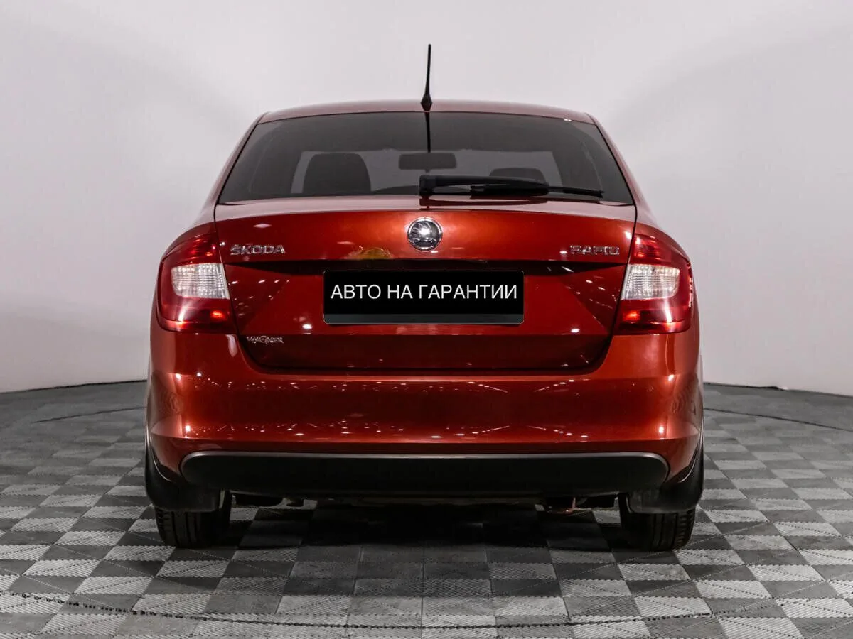 Skoda Rapid I — фото 4