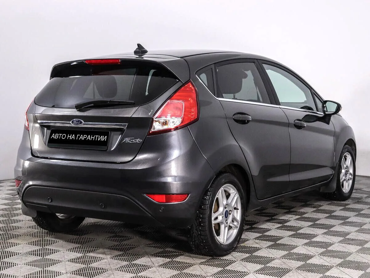 Ford Fiesta Mk6 Рестайлинг · Titanium — фото 5