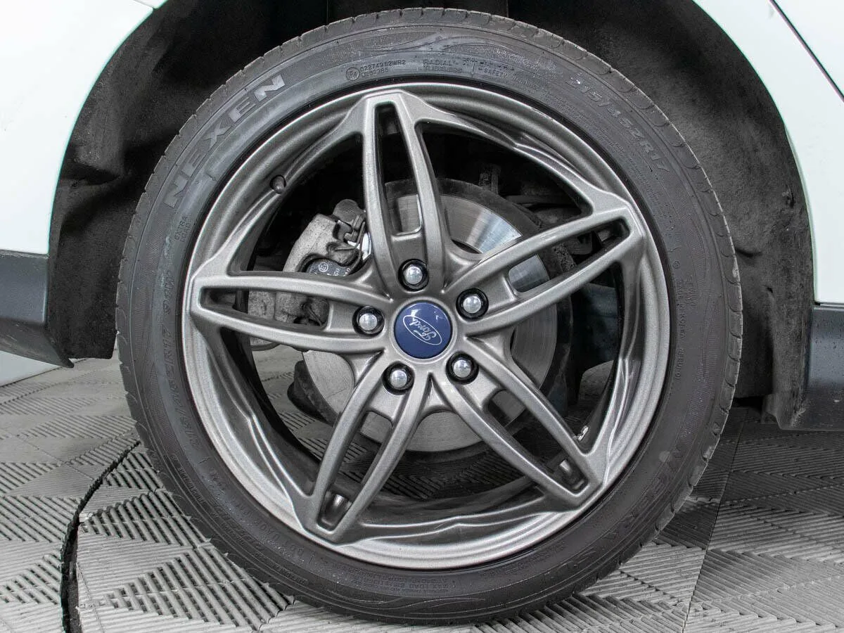 Ford Focus III Рестайлинг · Special Edition — фото 5