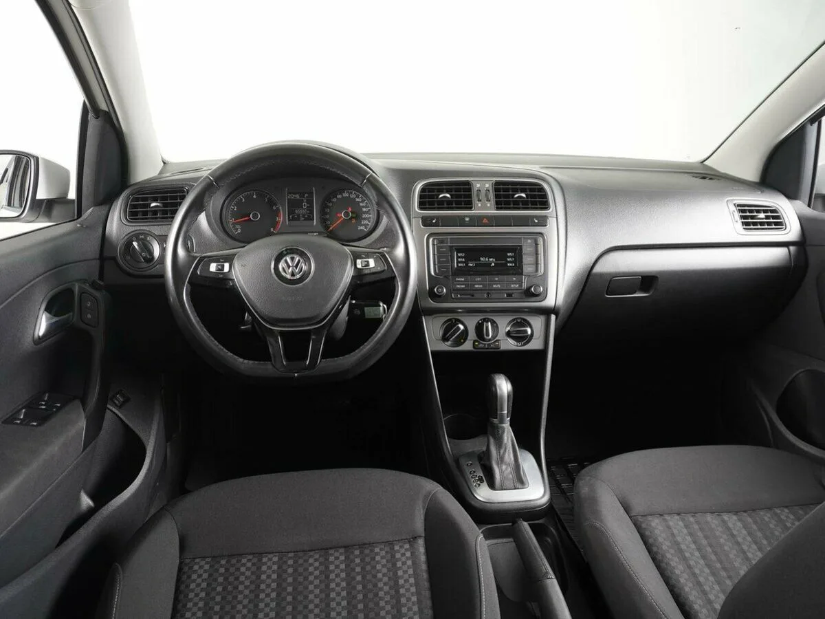 Volkswagen Polo V Рестайлинг · Comfortline (MY 2015-2018) — фото 5