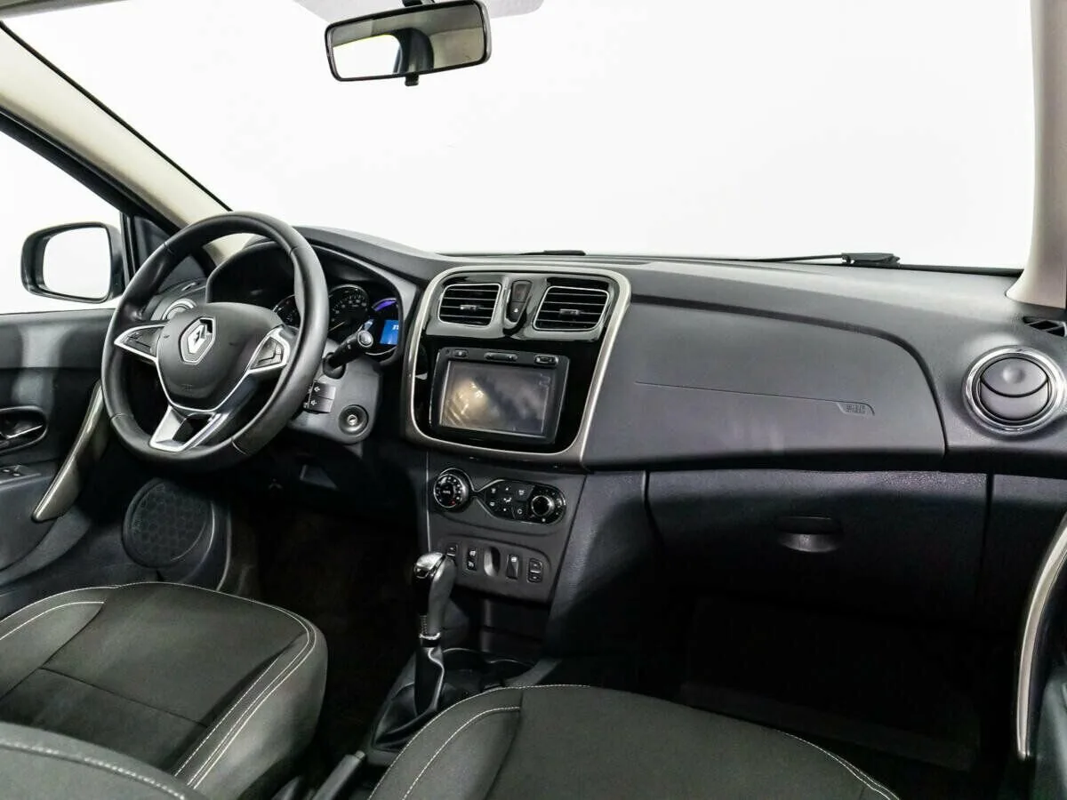 Renault Sandero II Рестайлинг · Drive — фото 5