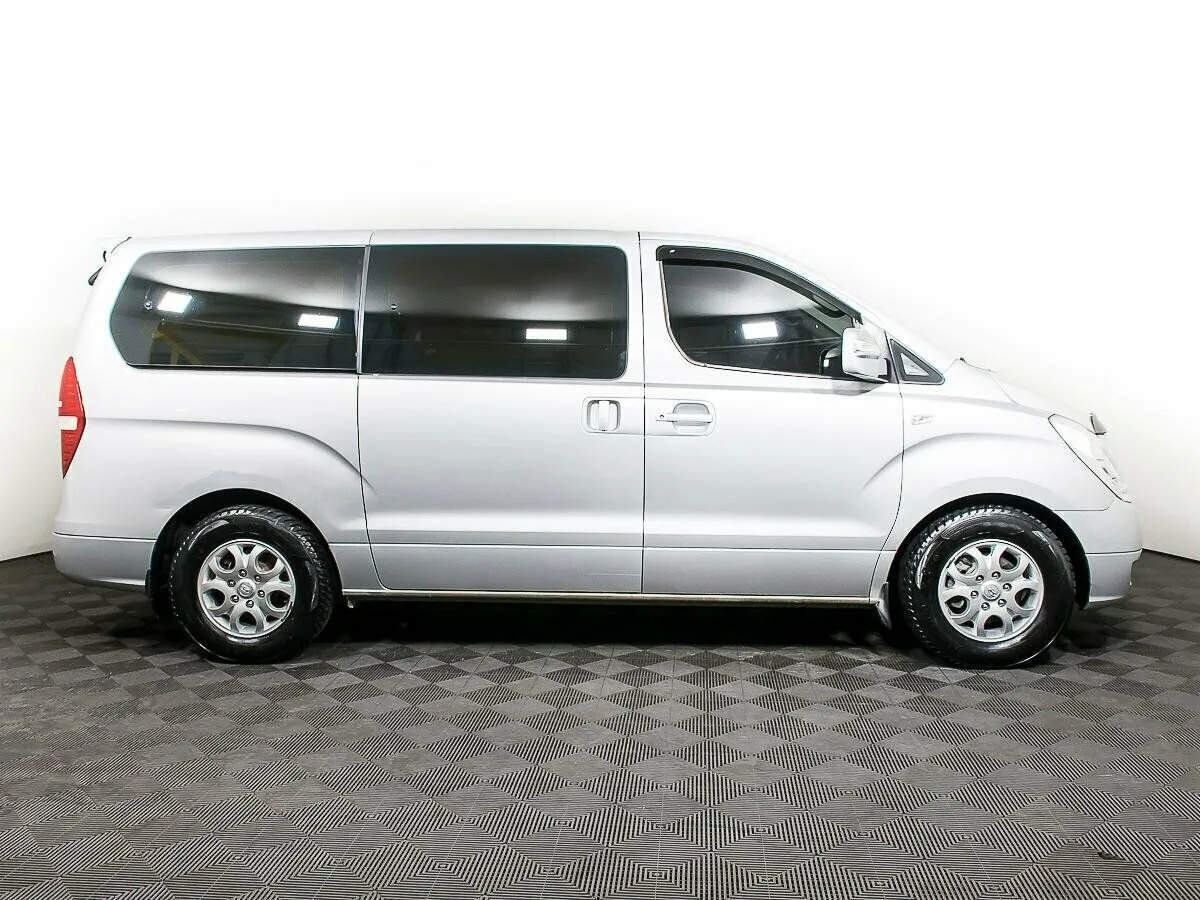 Hyundai Grand Starex I — фото 4