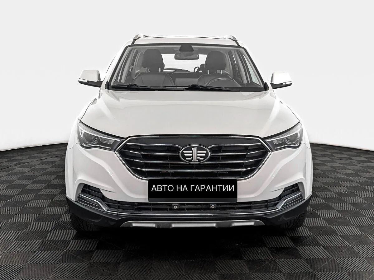 FAW Besturn X40 I · Luxury — фото 2