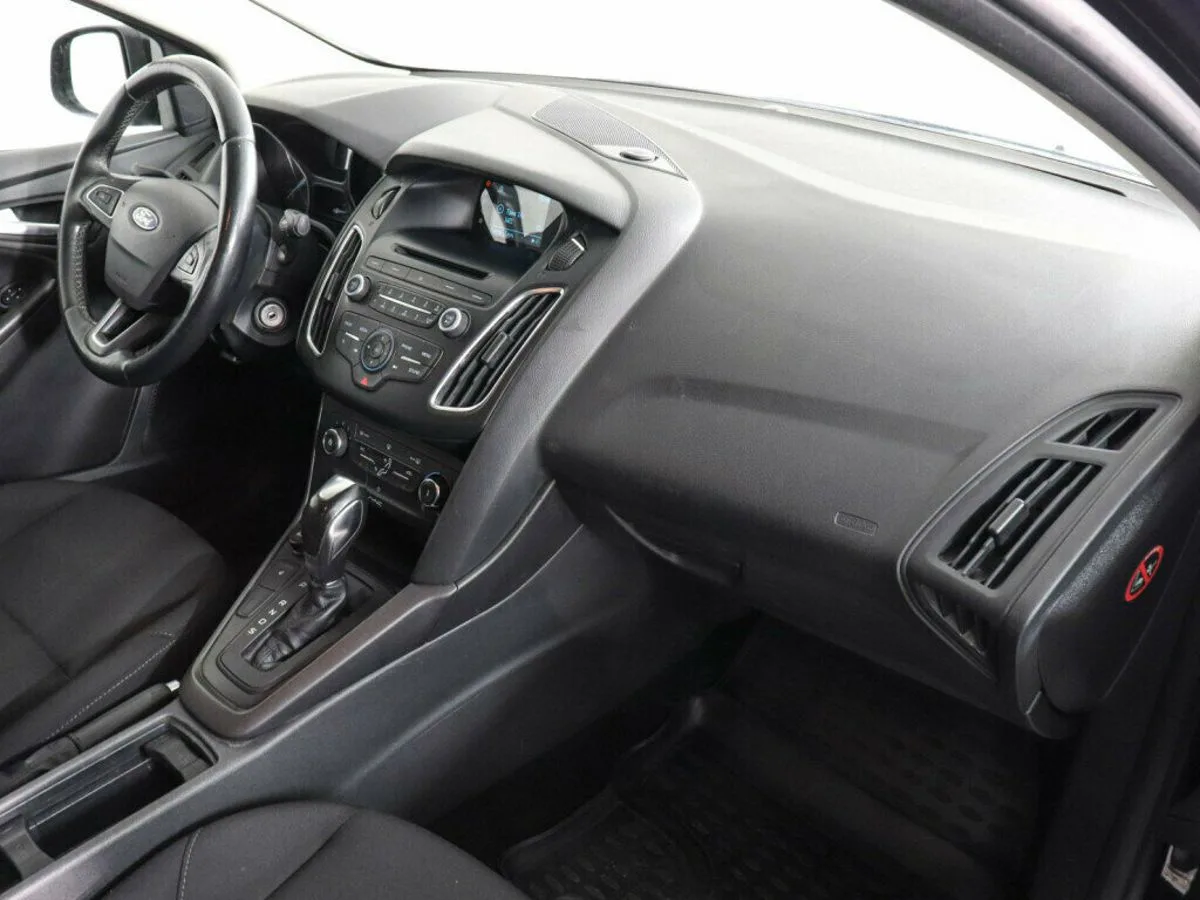 Ford Focus III Рестайлинг · Trend — фото 5
