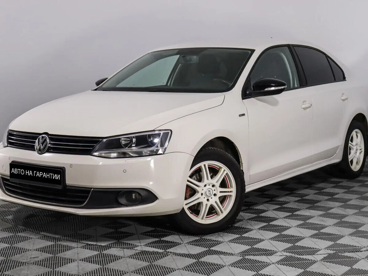 Volkswagen Jetta VI · Highline