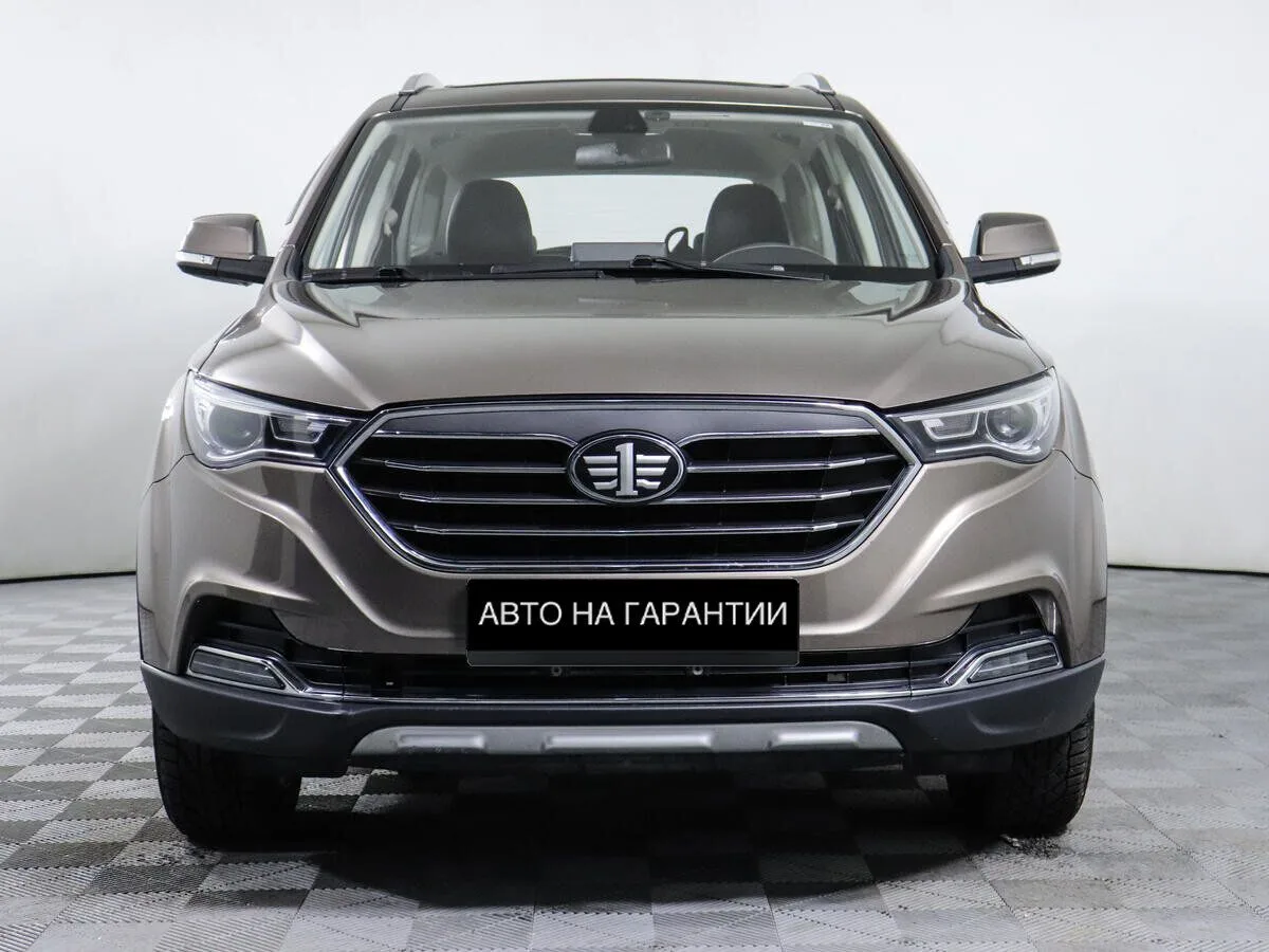 FAW Besturn X40 I · Luxury — фото 2