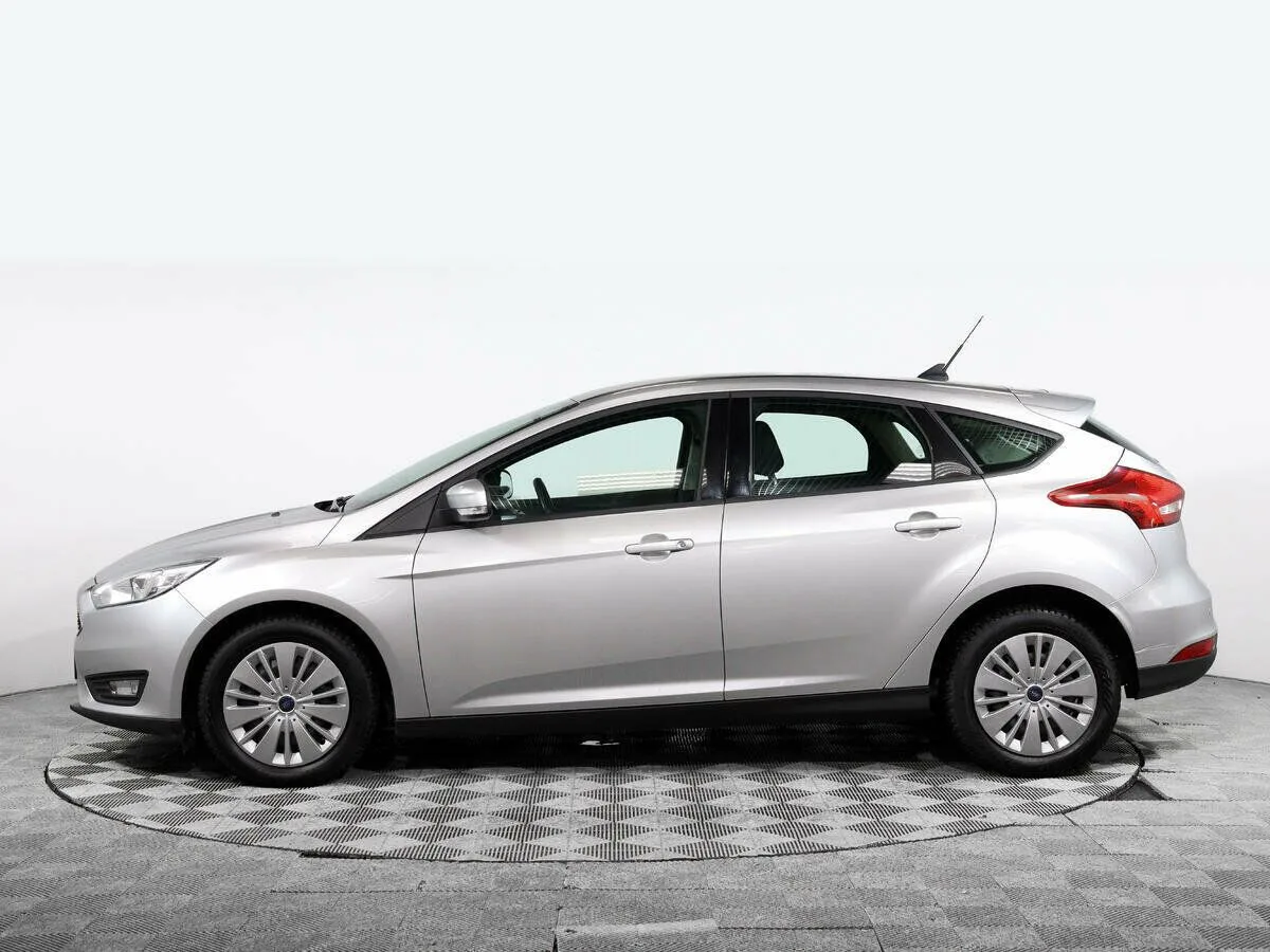 Ford Focus III Рестайлинг · Trend — фото 3