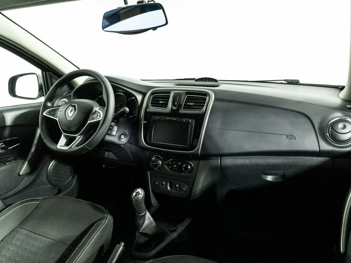 Renault Logan II Рестайлинг · Style — фото 5