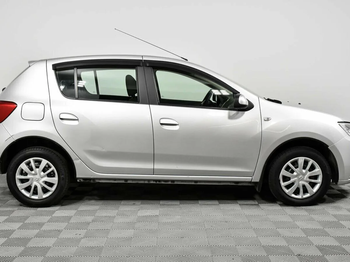 Renault Sandero II Рестайлинг · Life — фото 4
