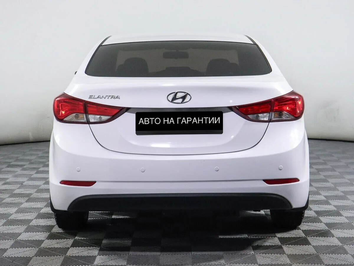 Hyundai Elantra V (MD) Рестайлинг · Base — фото 4
