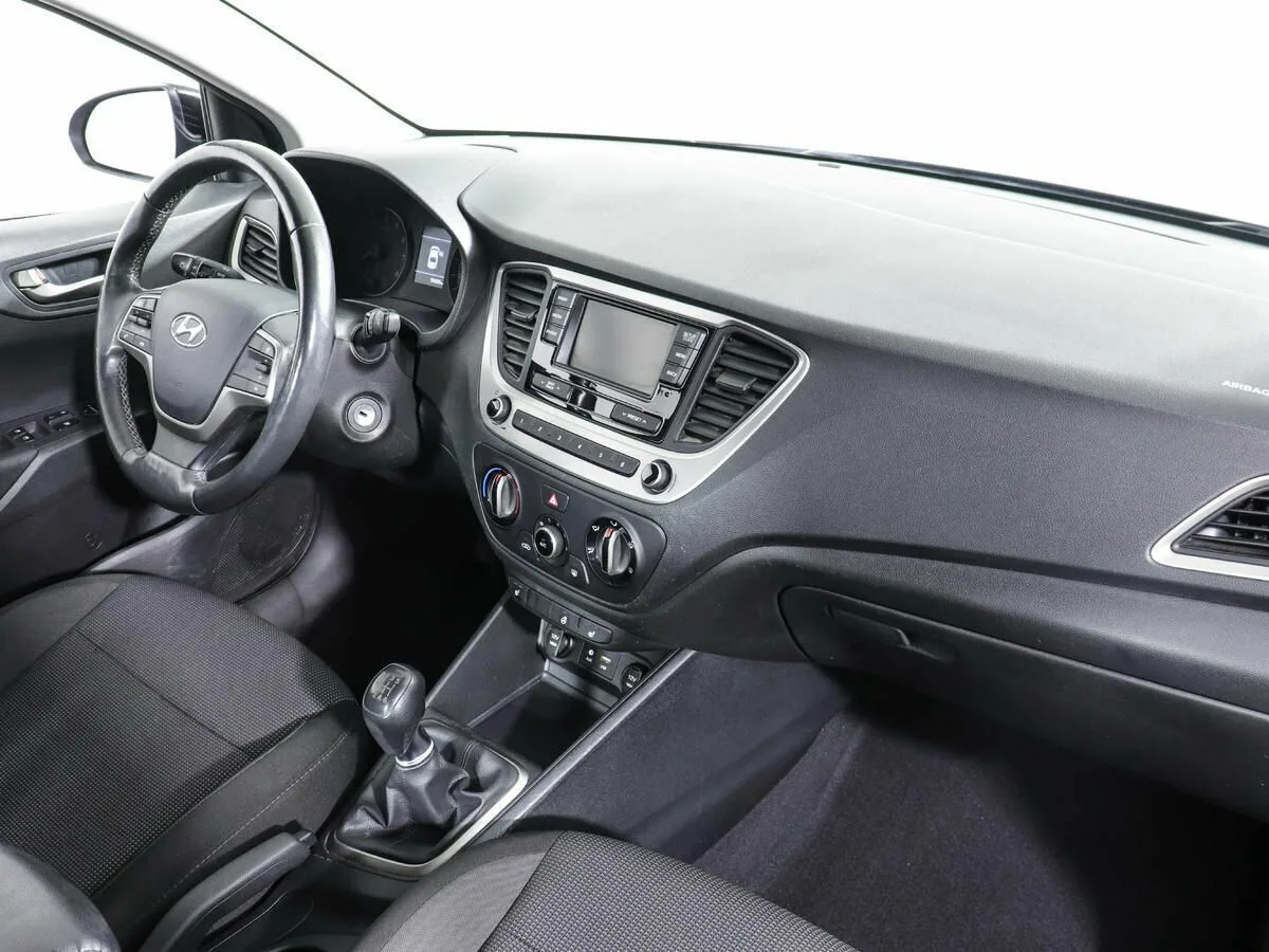 Hyundai Solaris II · Active Plus — фото 5