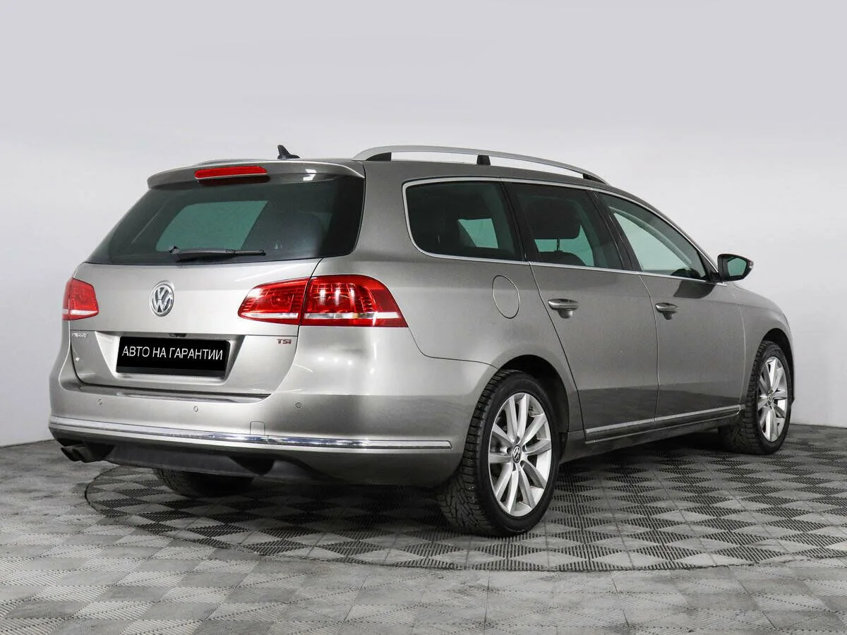 Volkswagen Passat B7 · Highline — фото 3