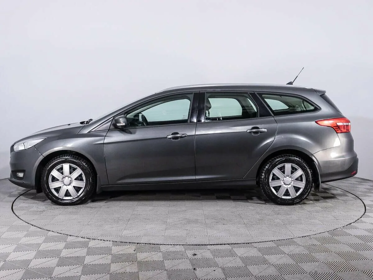 Ford Focus III Рестайлинг · Trend — фото 3