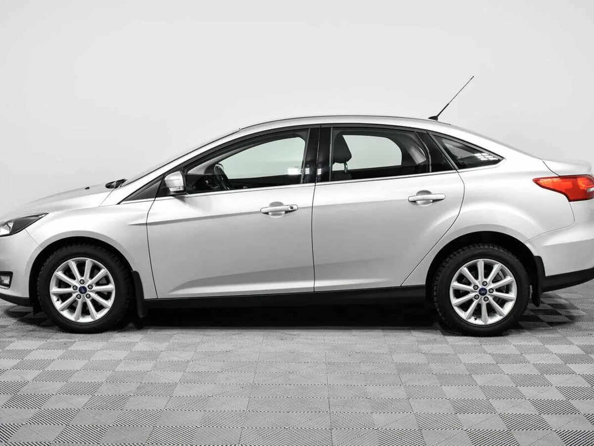 Ford Focus III Рестайлинг · Titanium — фото 3