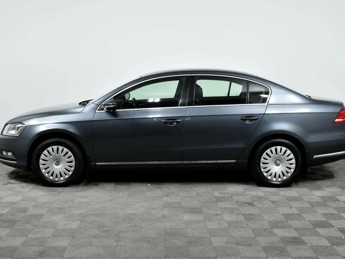 Volkswagen Passat B7 · Highline — фото 3