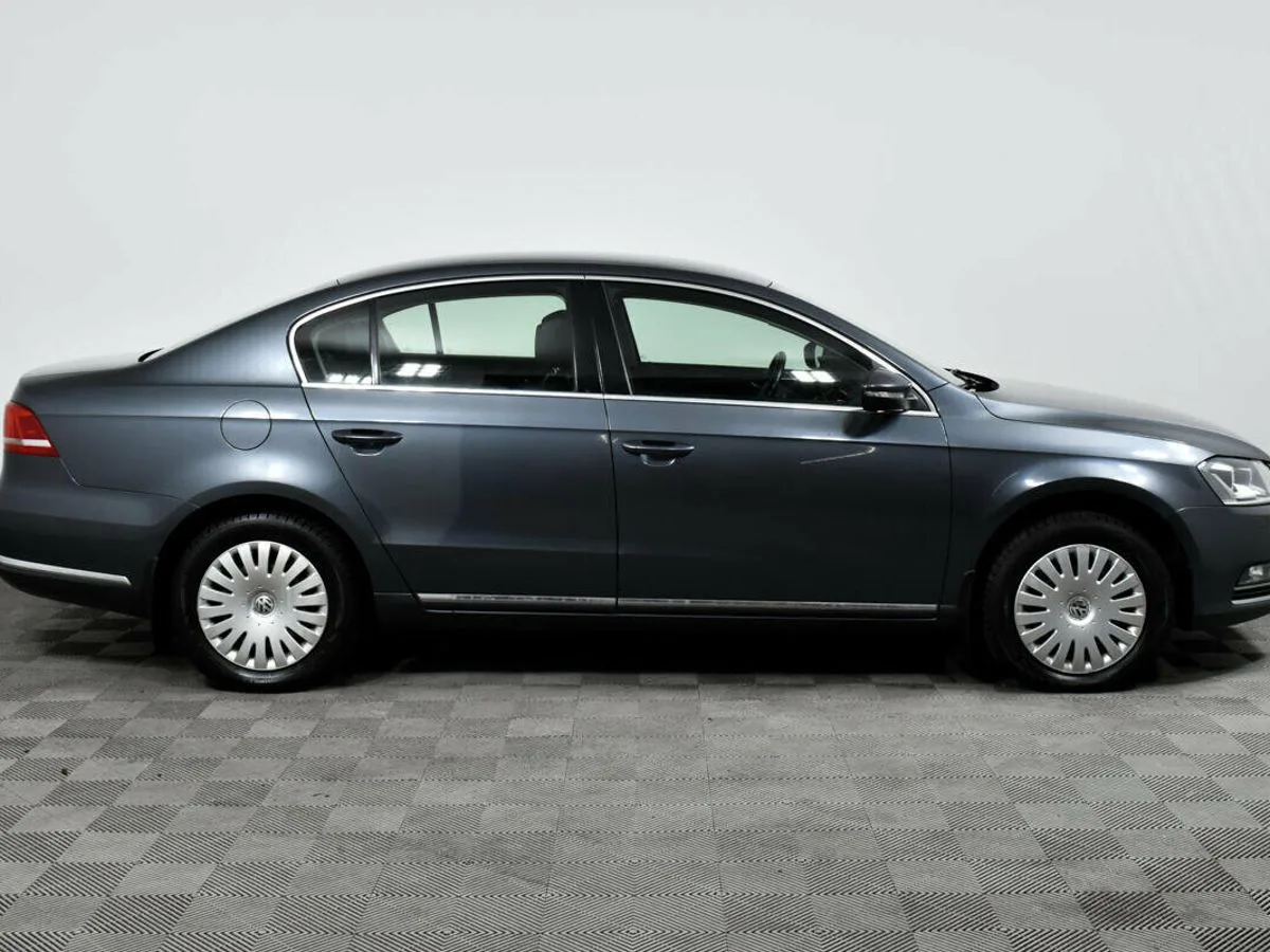Volkswagen Passat B7 · Highline — фото 4