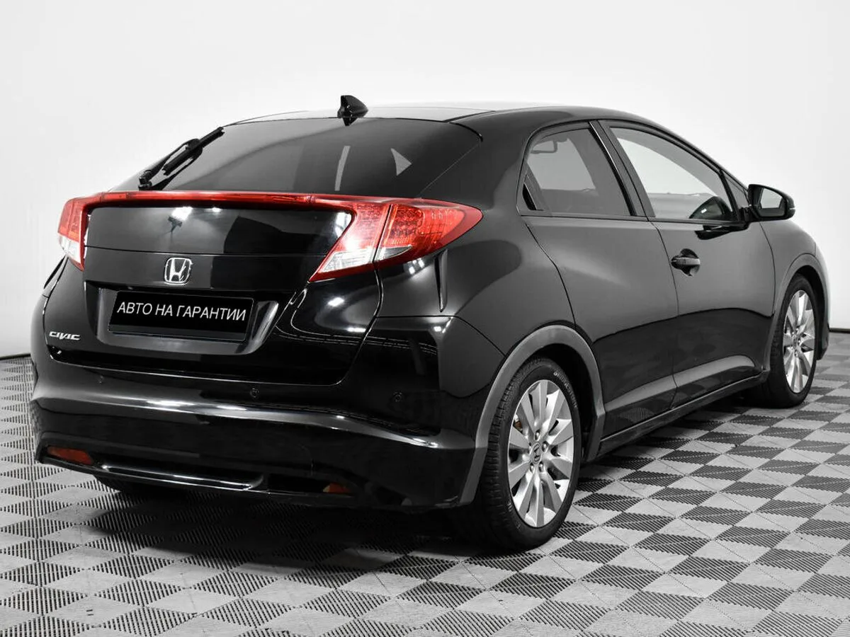 Honda Civic IX · Premium — фото 5