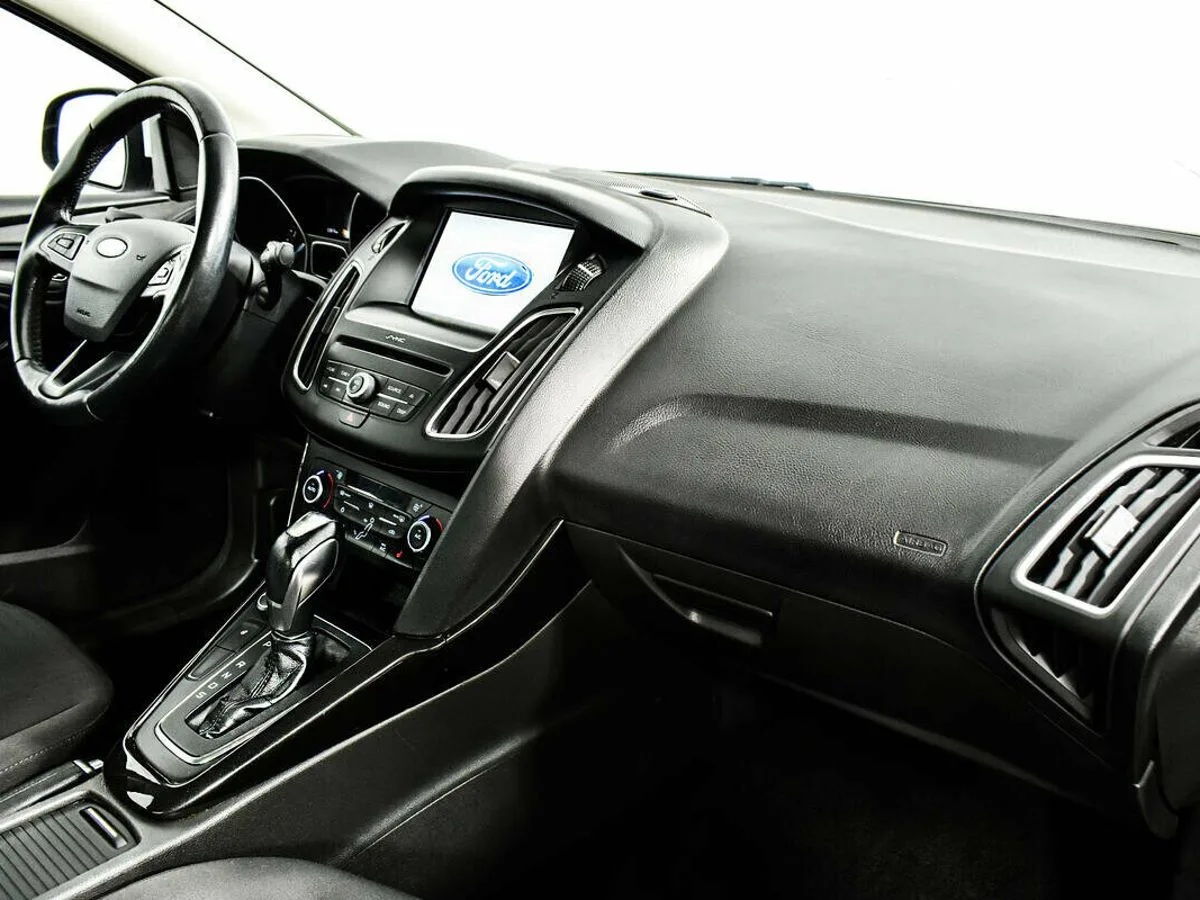 Ford Focus III Рестайлинг · Titanium — фото 5