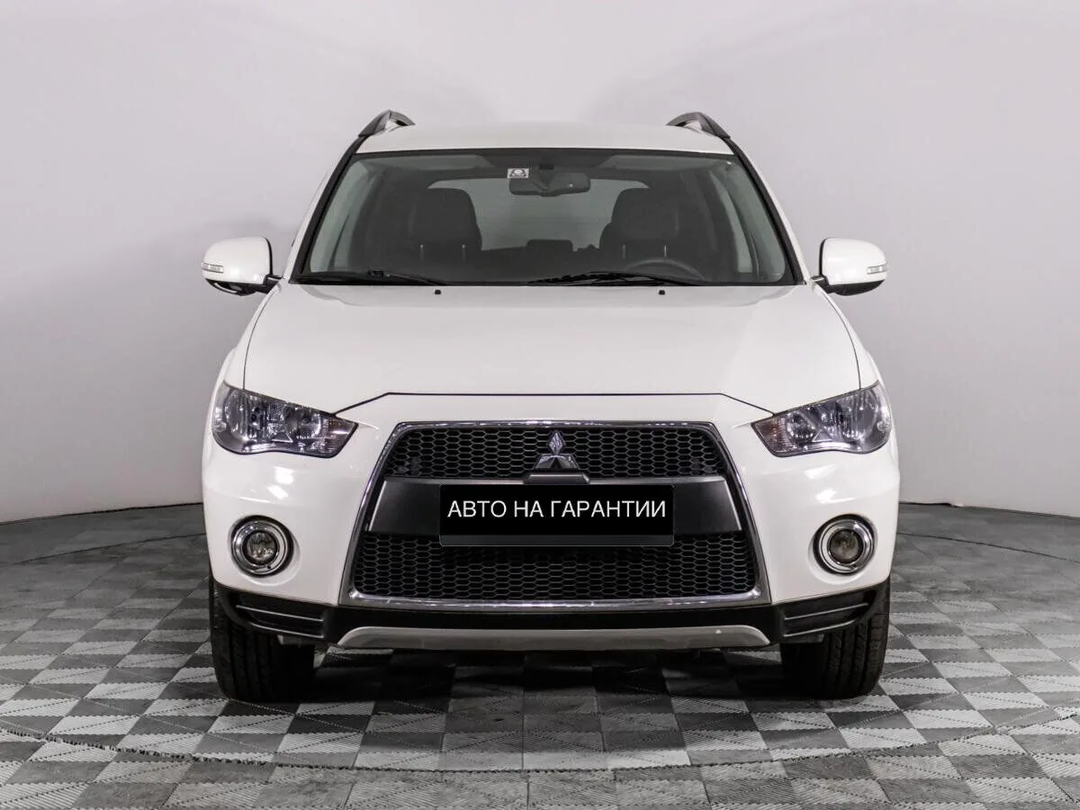 Mitsubishi Outlander II Рестайлинг · Ultimate — фото 2
