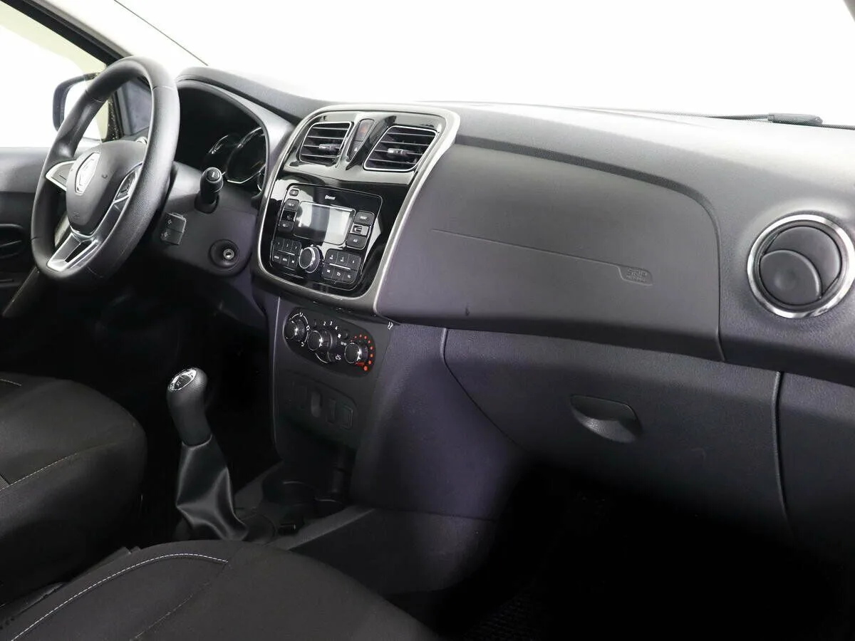 Renault Logan II Рестайлинг · Special Edition — фото 5