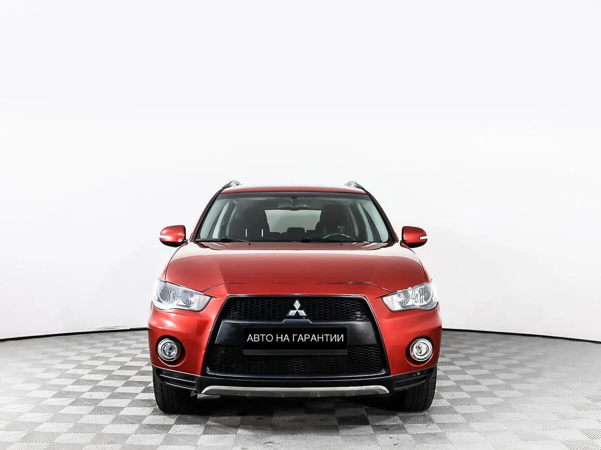 Mitsubishi Outlander II Рестайлинг · Ultimate — фото 2