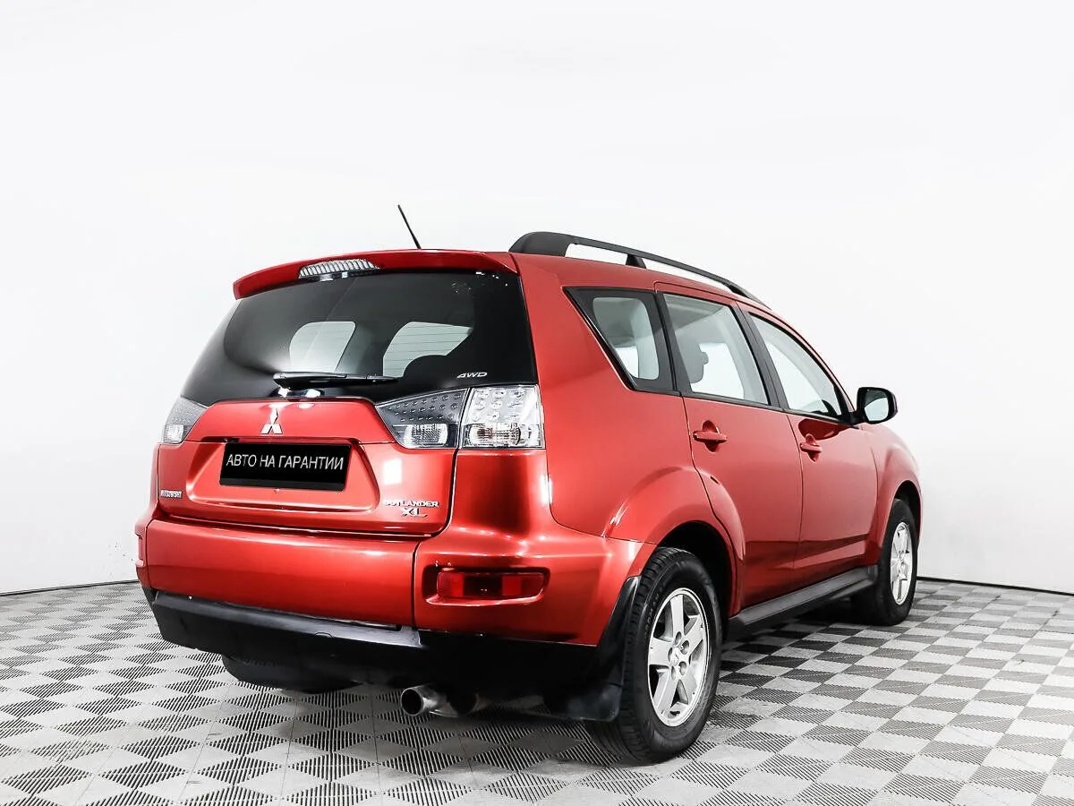 Mitsubishi Outlander II Рестайлинг · Ultimate — фото 3