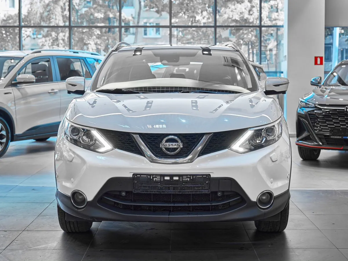 Nissan Qashqai II · LE+ — фото 2
